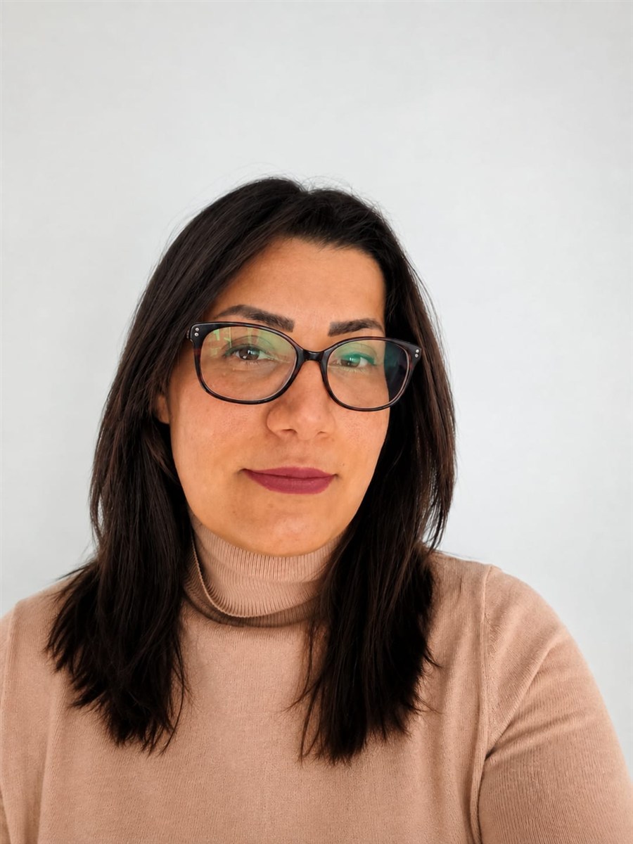 Mahnaz Eskandari